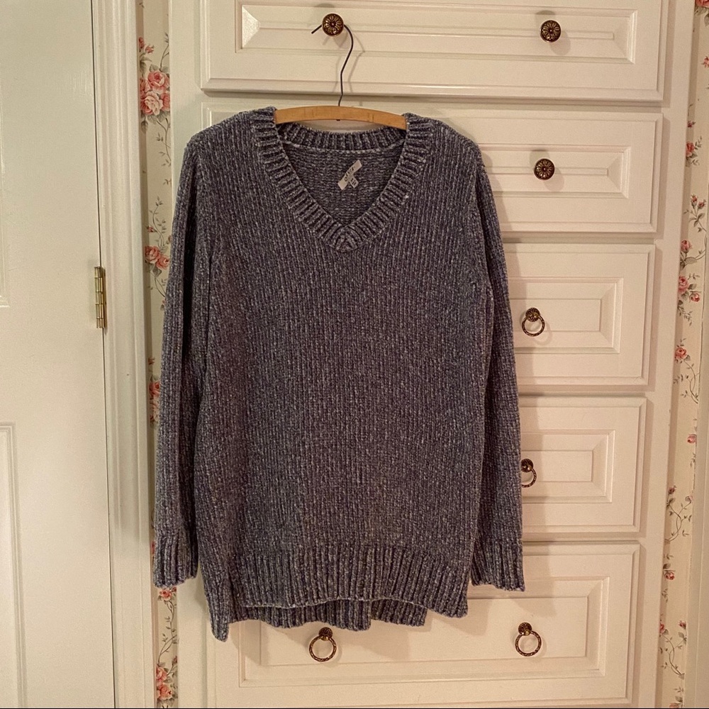 Grey sweater shirt